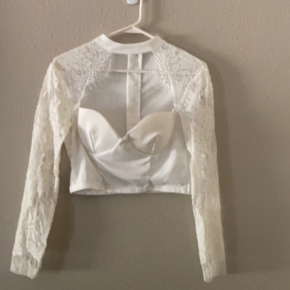 White sexy long sleeve lacy crop top with open front